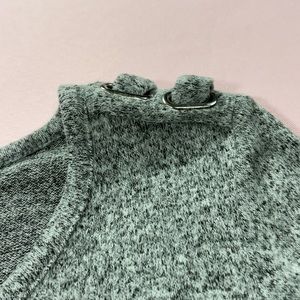 89&Madison Gray Sweater. Sz XL. Long sleeves. NWOT. Great Condition.